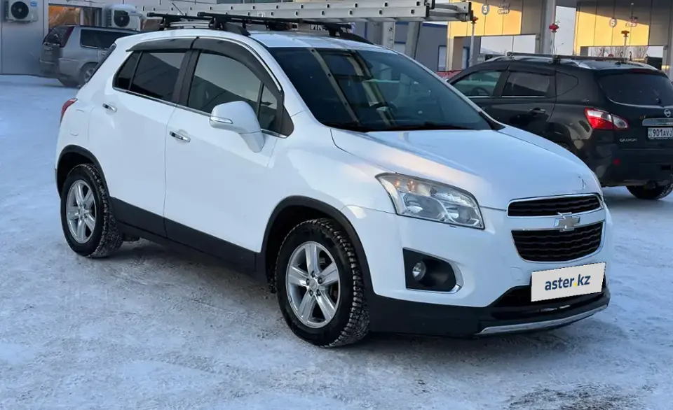 Chevrolet Tracker 2014 года за 5 000 000 тг. в Астана фото 2