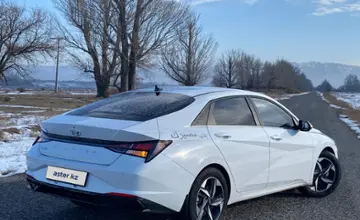 Hyundai Elantra 2023 года за 11 000 000 тг. в Алматы фото 4