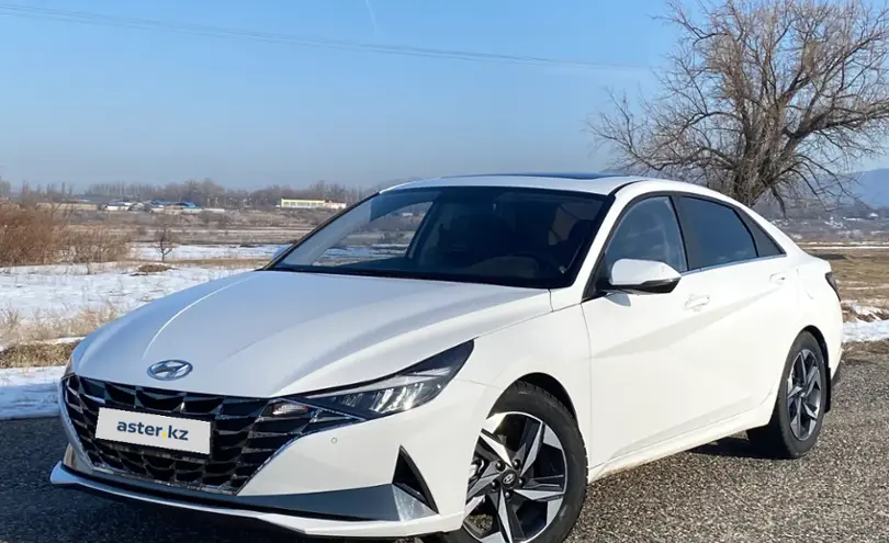 Hyundai Elantra 2023 года за 11 000 000 тг. в Алматы