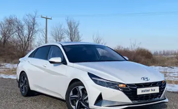 Hyundai Elantra 2023 года за 11 000 000 тг. в Алматы фото 3