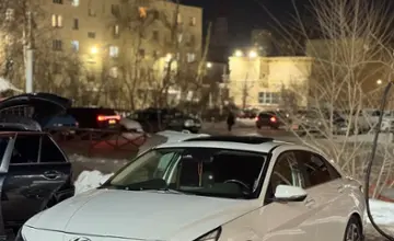 Hyundai Elantra 2021 года за 10 000 000 тг. в Астана фото 1