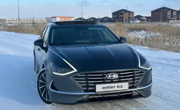 Hyundai Sonata 2022 года за 12 000 000 тг. в Астана фото 2