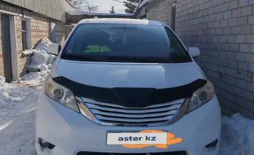 Toyota Sienna 2017 года за 14 300 000 тг. в Усть-Каменогорск фото 2