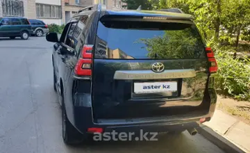 Toyota Land Cruiser Prado 2018 года за 23 000 000 тг. в Усть-Каменогорск