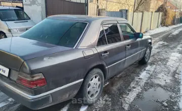 Mercedes-Benz E-Класс 1992 года за 1 500 000 тг. в Алматы фото 3