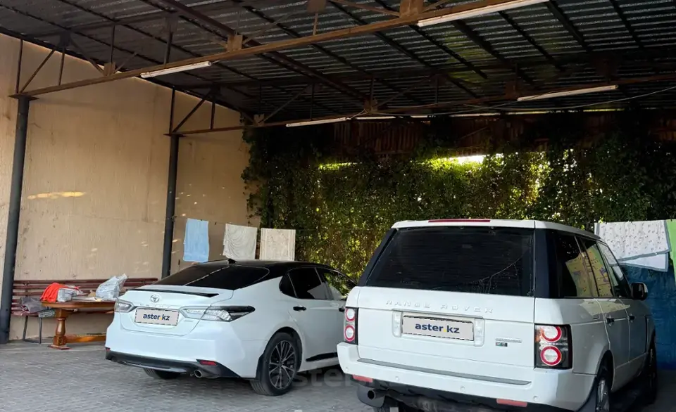 Land Rover Range Rover 2009 года за 11 500 000 тг. в Алматы фото 3