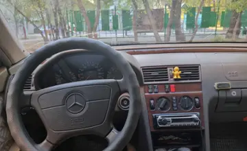 Mercedes-Benz C-Класс 1993 года за 3 000 000 тг. в Астана фото 4