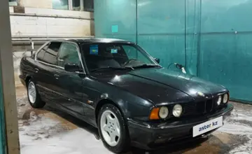 BMW 5 серии 1994 года за 1 600 000 тг. в Астана фото 2