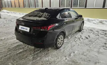 Hyundai Accent 2019 года за 7 300 000 тг. в Акмолинская область фото 2