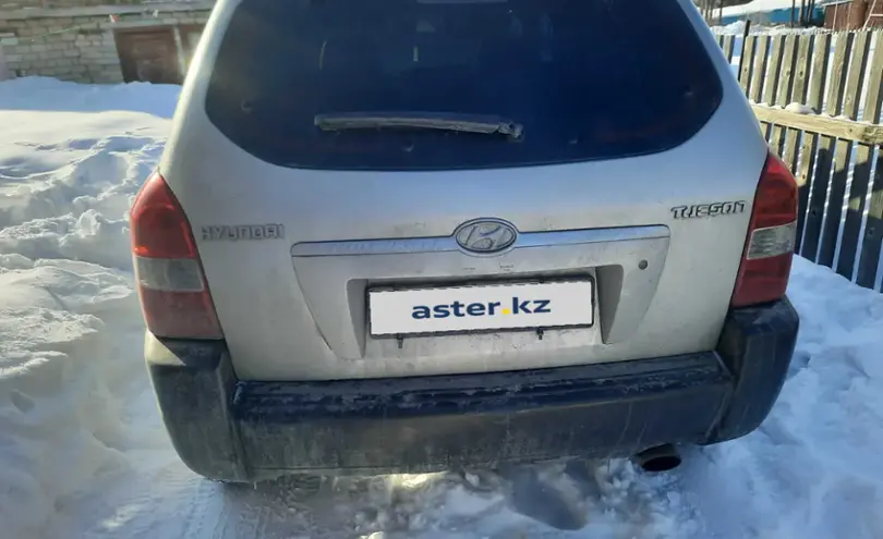 Hyundai Tucson 2004 года за 3 000 000 тг. в Восточно-Казахстанская область фото 3