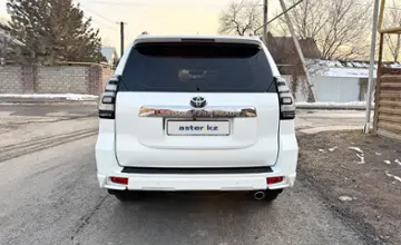 Toyota Land Cruiser Prado 2020 года за 25 900 000 тг. в Алматы