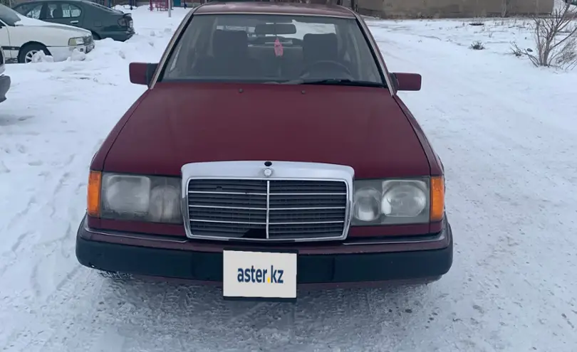 Mercedes-Benz W124 1990 года за 850 000 тг. в Карагандинская область