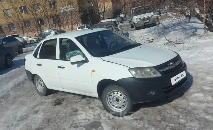 LADA (ВАЗ) Granta 2013 года за 2 500 000 тг. в Астана фото 4