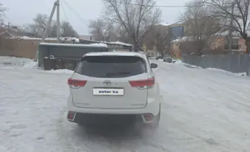 Toyota Highlander 2017 года за 15 500 000 тг. в Актюбинская область фото 3