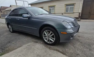 Mercedes-Benz C-Класс 2006 года за 3 500 000 тг. в Шымкент