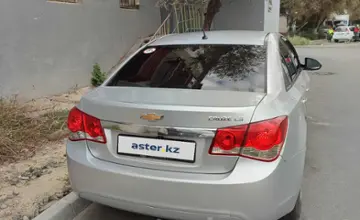 Chevrolet Cruze 2011 года за 3 500 000 тг. в Атырау фото 3