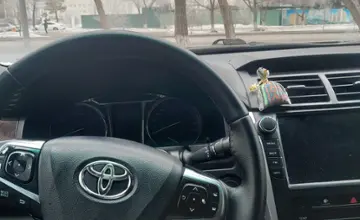 Toyota Camry 2015 года за 11 000 000 тг. в Астана фото 2