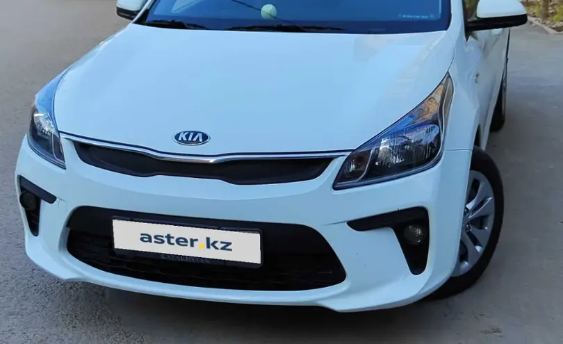 Kia Rio 2018 года за 6 700 000 тг. в Атырау