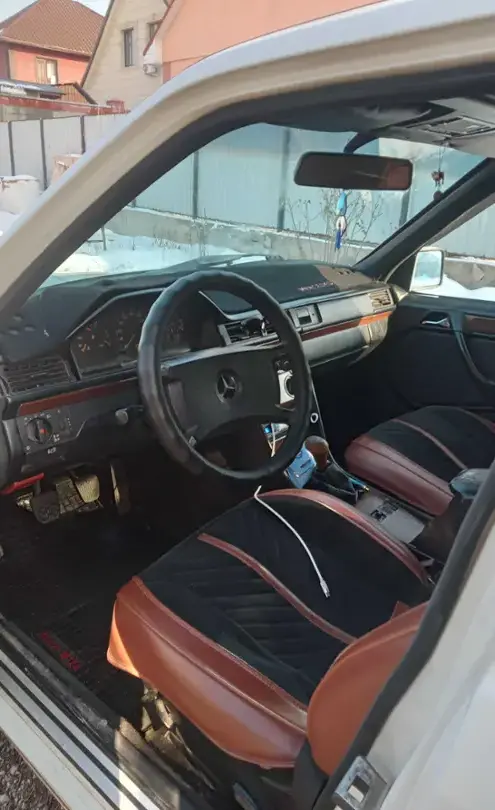 Mercedes-Benz W124 1991 года за 1 250 000 тг. в Алматы фото 4