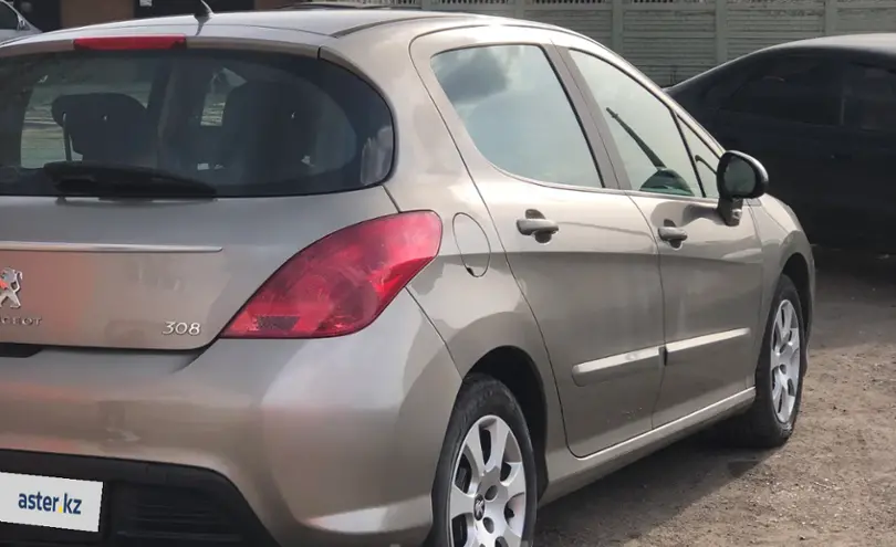 Peugeot 308 2012 года за 3 800 000 тг. в Павлодарская область фото 2