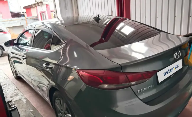 Hyundai Elantra 2018 года за 6 600 081 тг. в Алматы фото 4