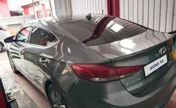 Hyundai Elantra 2018 года за 6 900 000 тг. в Алматы фото 4