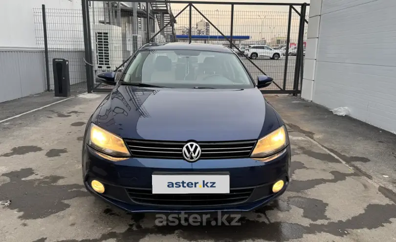 Volkswagen Jetta 2014 года за 54 000 000 тг. в Алматы фото 3