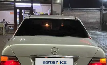 Mercedes-Benz E-Класс 1994 года за 1 600 000 тг. в Алматы фото 4