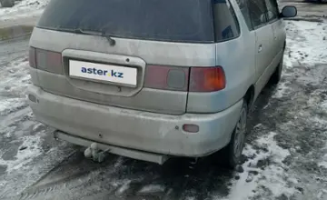 Toyota Ipsum 1996 года за 2 900 000 тг. в Семей