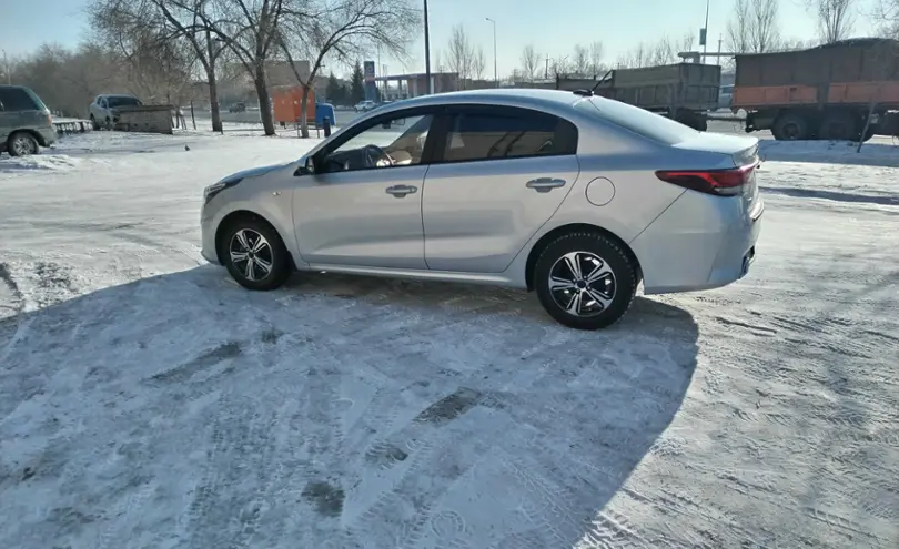Kia Rio 2021 года за 7 650 000 тг. в Семей