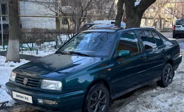 Volkswagen Vento 1995 года за 1 800 000 тг. в Алматы фото 1