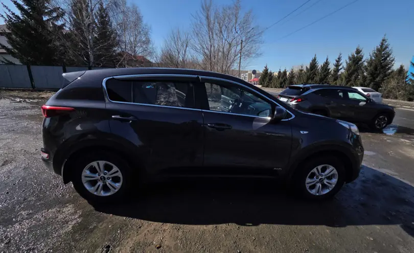 Kia Sportage 2017 года за 8 800 000 тг. в Усть-Каменогорск фото 2