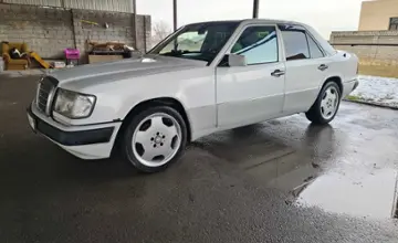 Mercedes-Benz W124 1990 года за 3 000 000 тг. в Шымкент фото 1