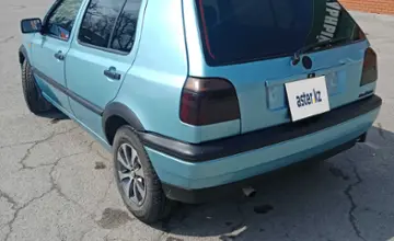 Volkswagen Golf 1993 года за 1 600 000 тг. в Алматы фото 4