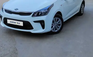 Kia Rio 2018 года за 6 700 000 тг. в Атырау фото 2