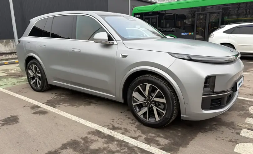 LiXiang L8 2023 года за 22 800 000 тг. в Алматы фото 3