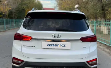 Hyundai Santa Fe 2019 года за 11 000 000 тг. в Атырауская область фото 3