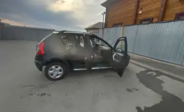 Renault Sandero 2014 года за 5 200 000 тг. в Атырауская область фото 2