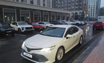 Toyota Camry 2018 года за 12 000 000 тг. в Шымкент фото 1