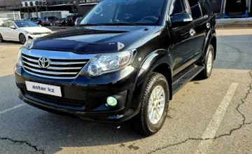 Toyota Fortuner 2015 года за 13 000 000 тг. в Алматы фото 1