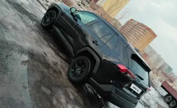 Toyota RAV4 2021 года за 12 800 000 тг. в Астана