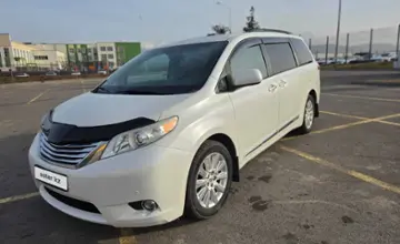 Toyota Sienna 2012 года за 12 900 000 тг. в Алматы фото 4