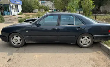 Mercedes-Benz E-Класс 1996 года за 2 500 000 тг. в Уральск