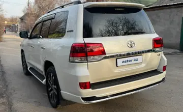 Toyota Land Cruiser 2016 года за 32 000 000 тг. в Алматы