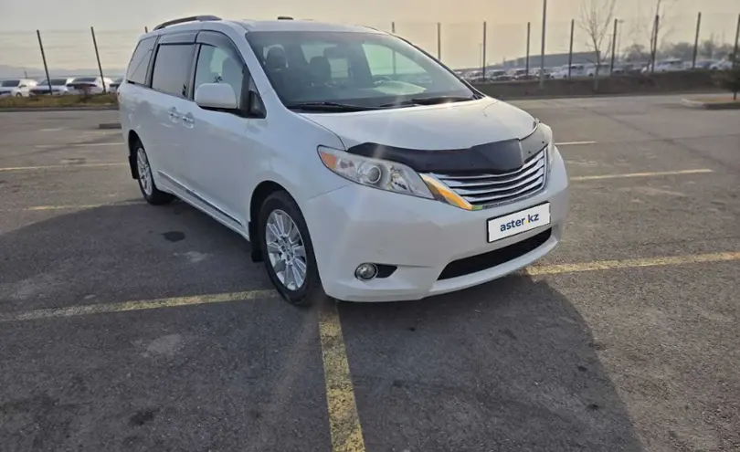 Toyota Sienna 2012 года за 13 740 000 тг. в Алматы