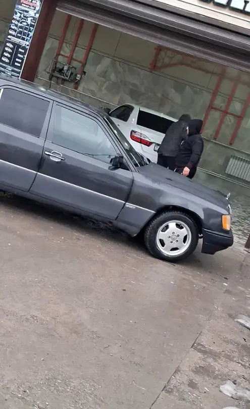 Mercedes-Benz W124 1990 года за 950 000 тг. в Шымкент фото 3