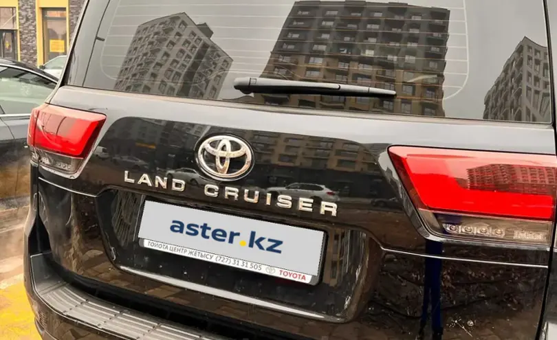 Toyota Land Cruiser 2024 года за 58 500 000 тг. в Алматы фото 4