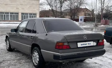 Mercedes-Benz E-Класс 1992 года за 1 500 000 тг. в Карагандинская область