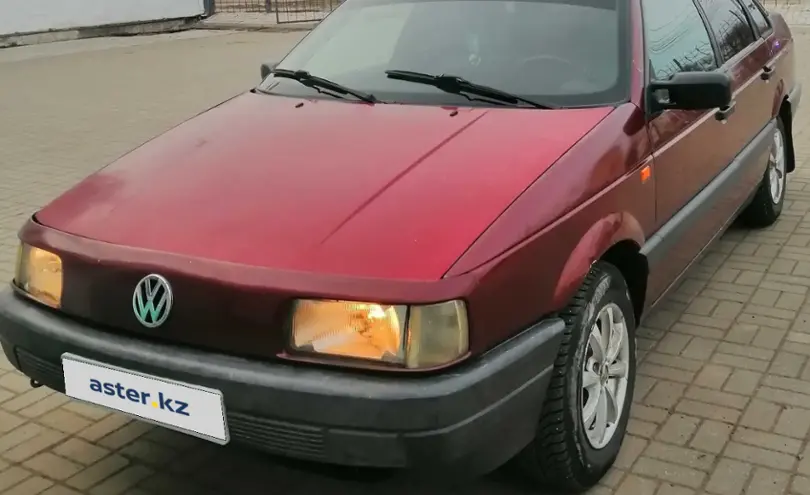 Volkswagen Passat 1993 года за 1 500 000 тг. в Уральск фото 1