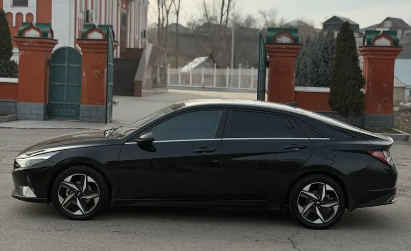 Hyundai Elantra 2021 года за 9 600 000 тг. в Алматы